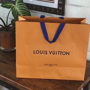 Louis Vuitton Paper shopping Bag